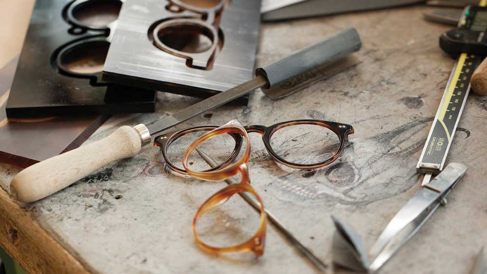 Oliver-Peoples-history-01